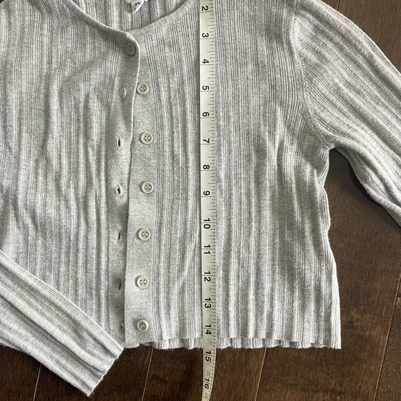 Women’s GARAGE Light Gray Ribbed Cardigan - Picture 3 of 5